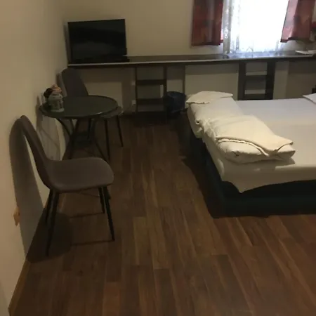 Harrys Motel *